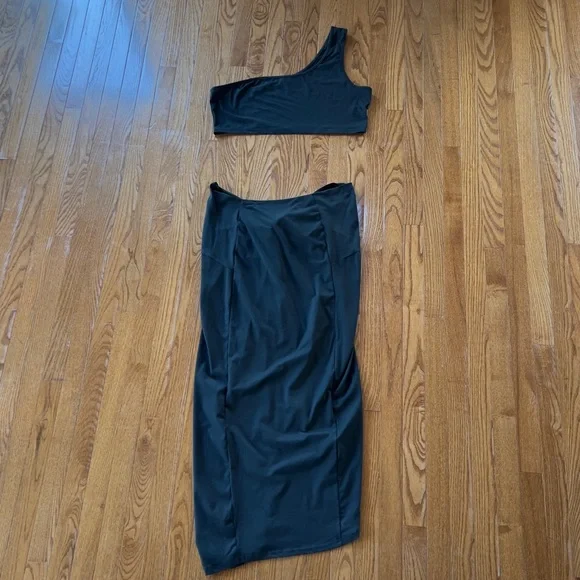 2 Piece Set - Picture 4 of 4